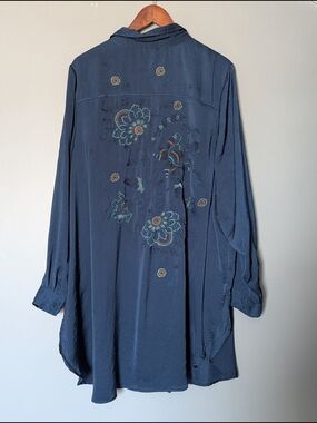 Penningtons DC Jeans Navy Embroidered Back Floral Button Up Tunic Shirt